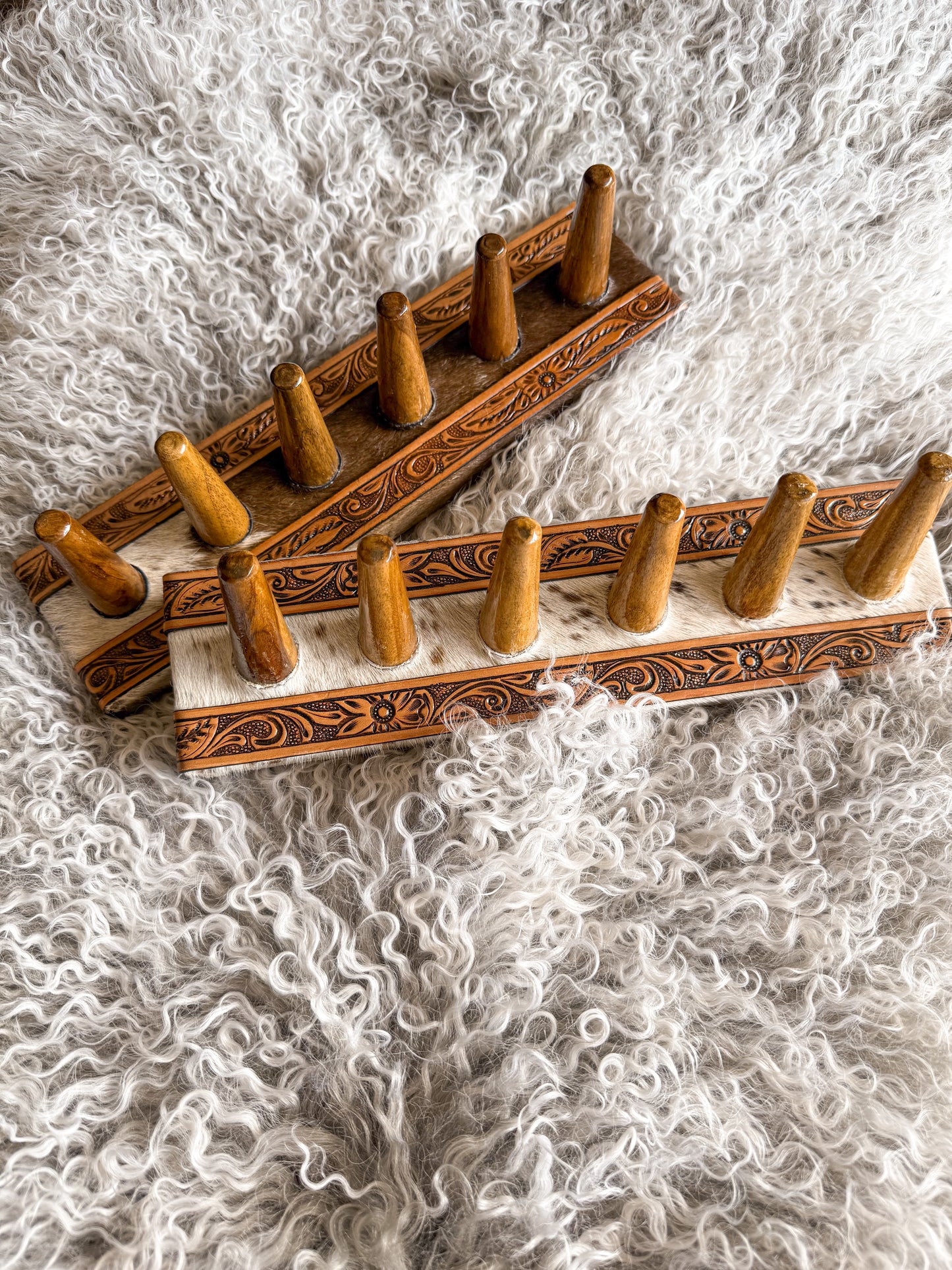 Tooled Cowhide Ring Display