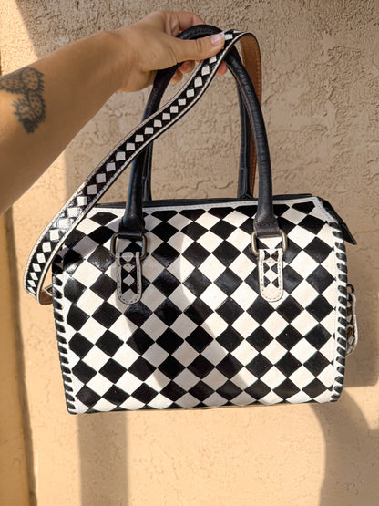 Checkered Speedy