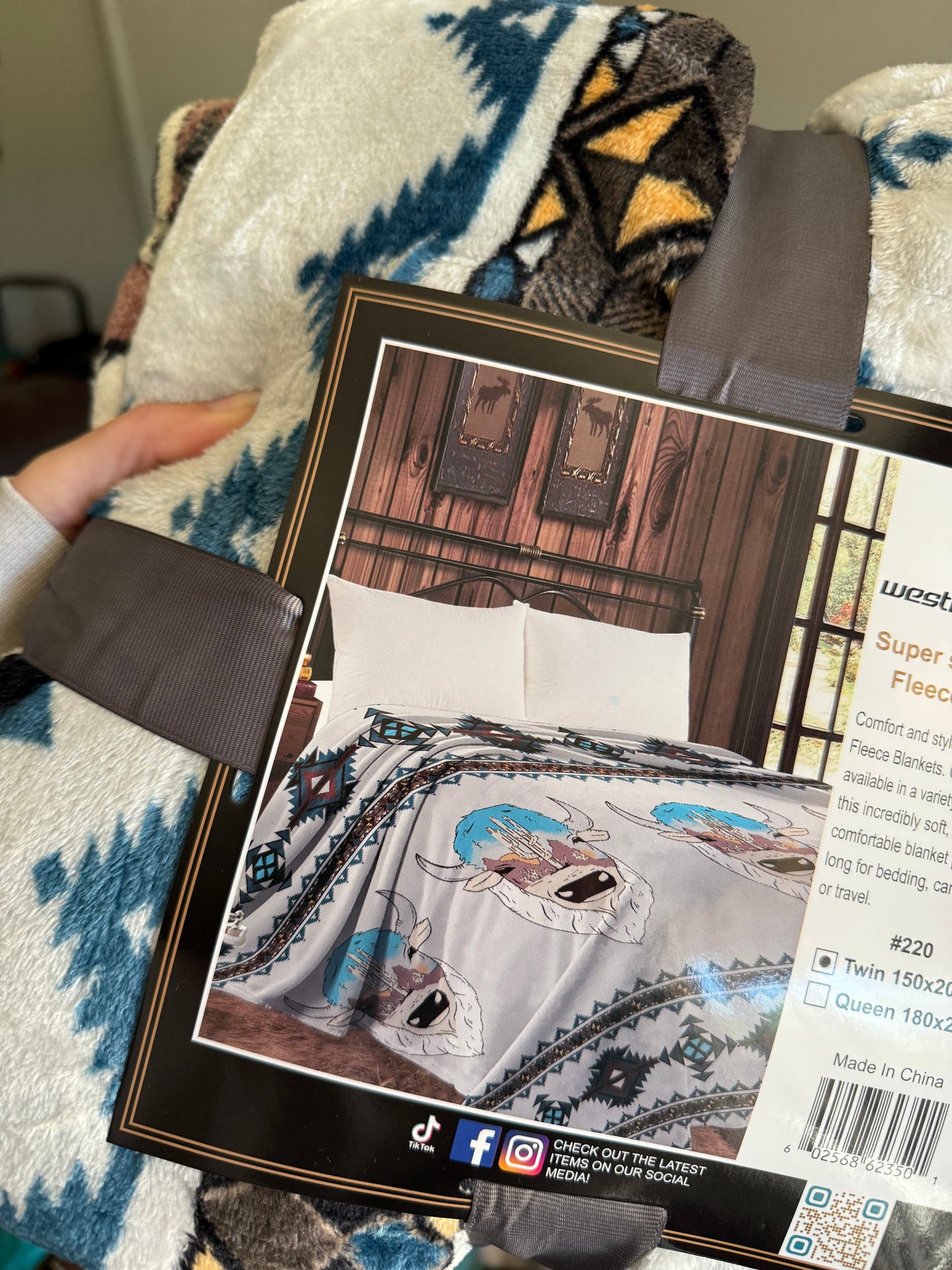 Twin Size Throw Blankets