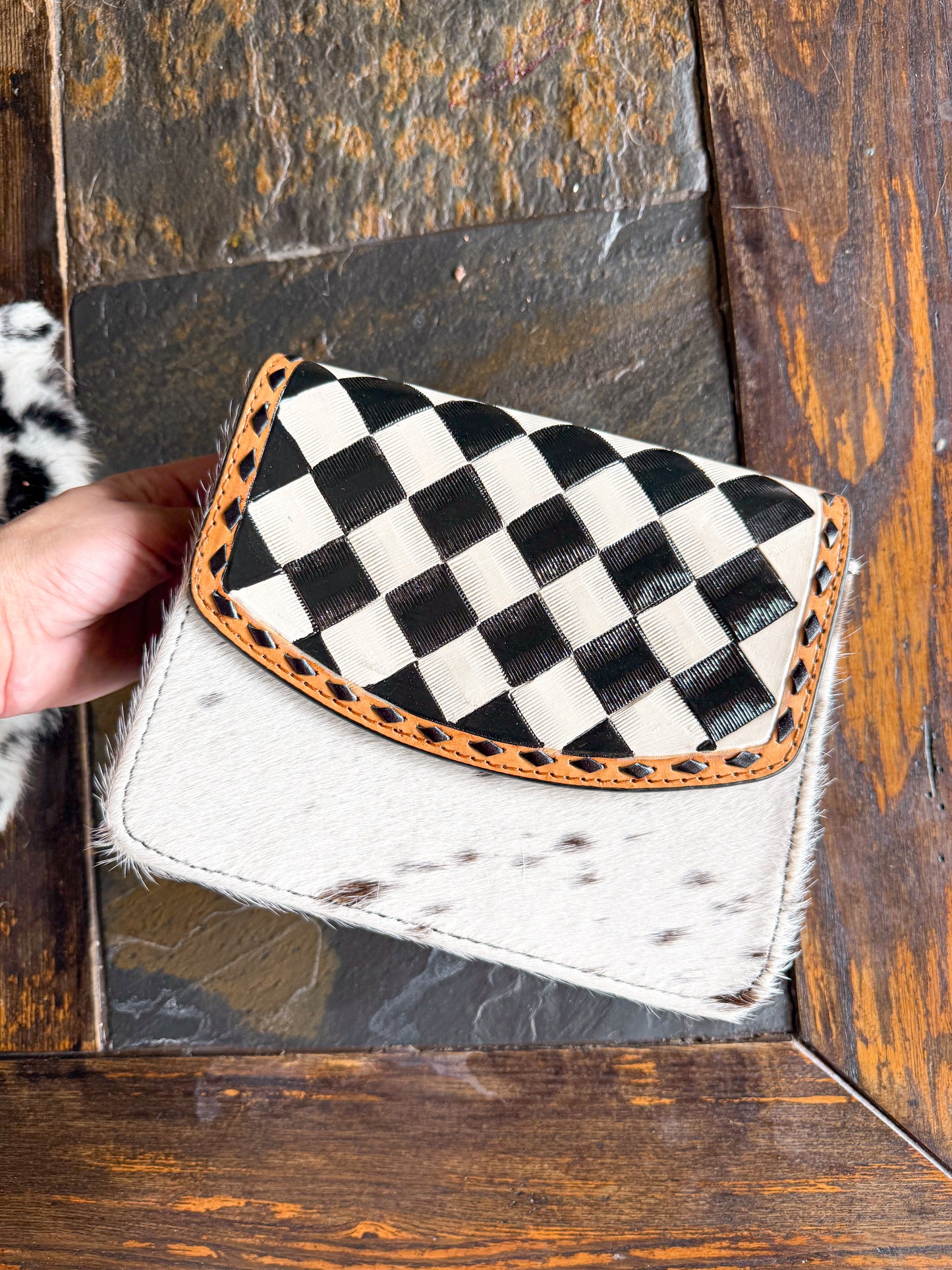 Check Fast Crossbody