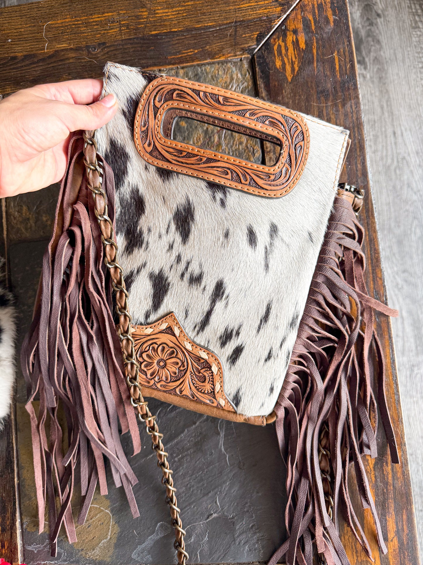 Dally Crossbody